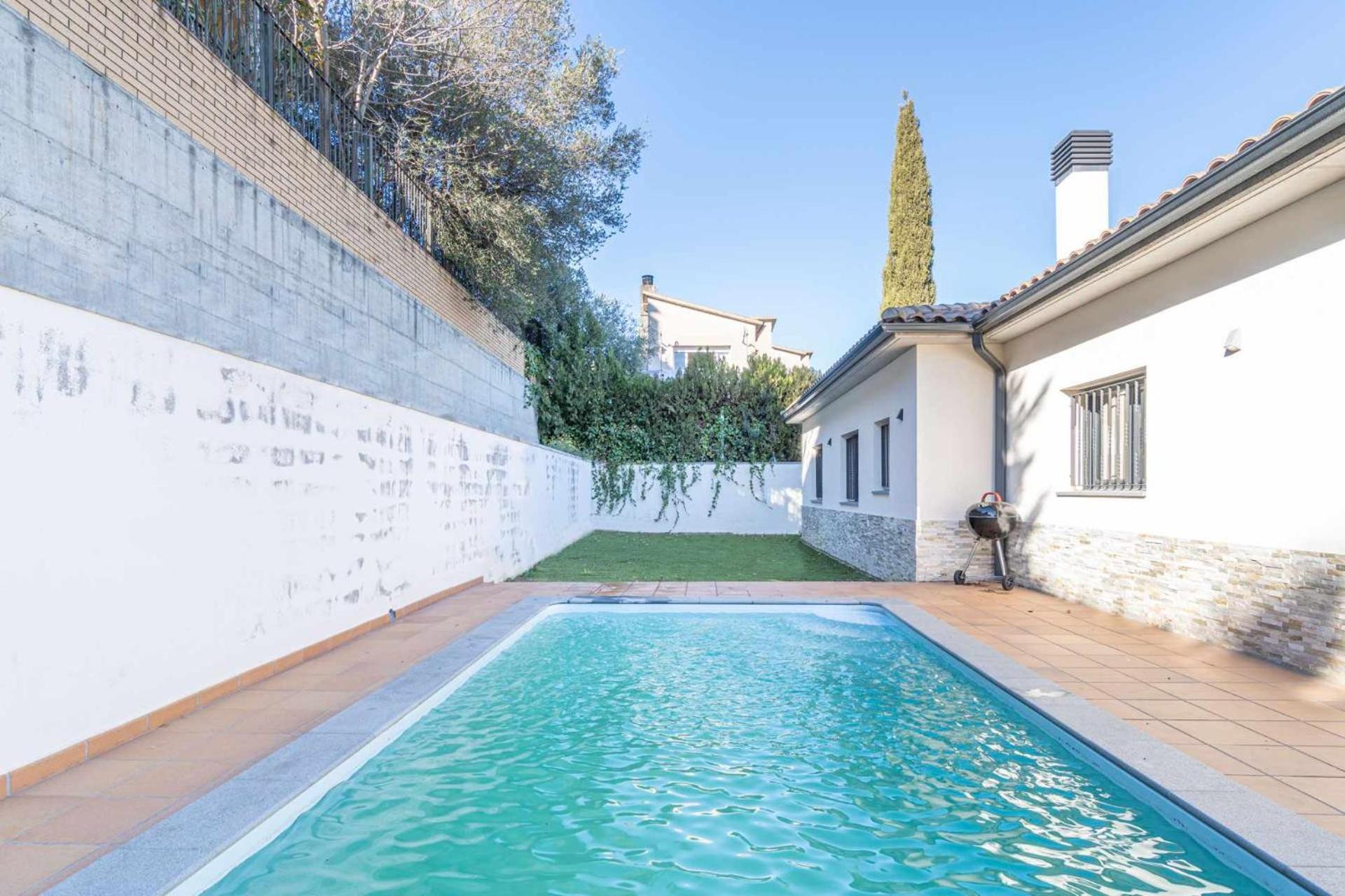 Jouvacations Villa Domenec Figueres  Ngoại thất bức ảnh